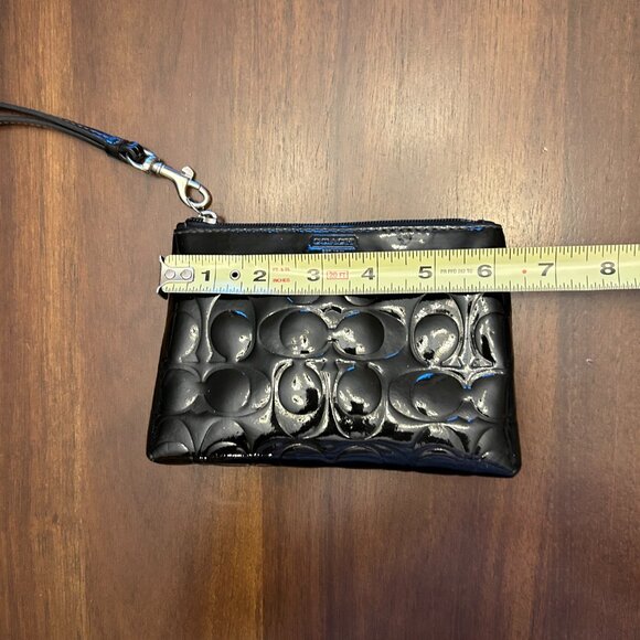 Coach Zip Wristlet Signature Patent Leather Small Black - Picture 11 of 13